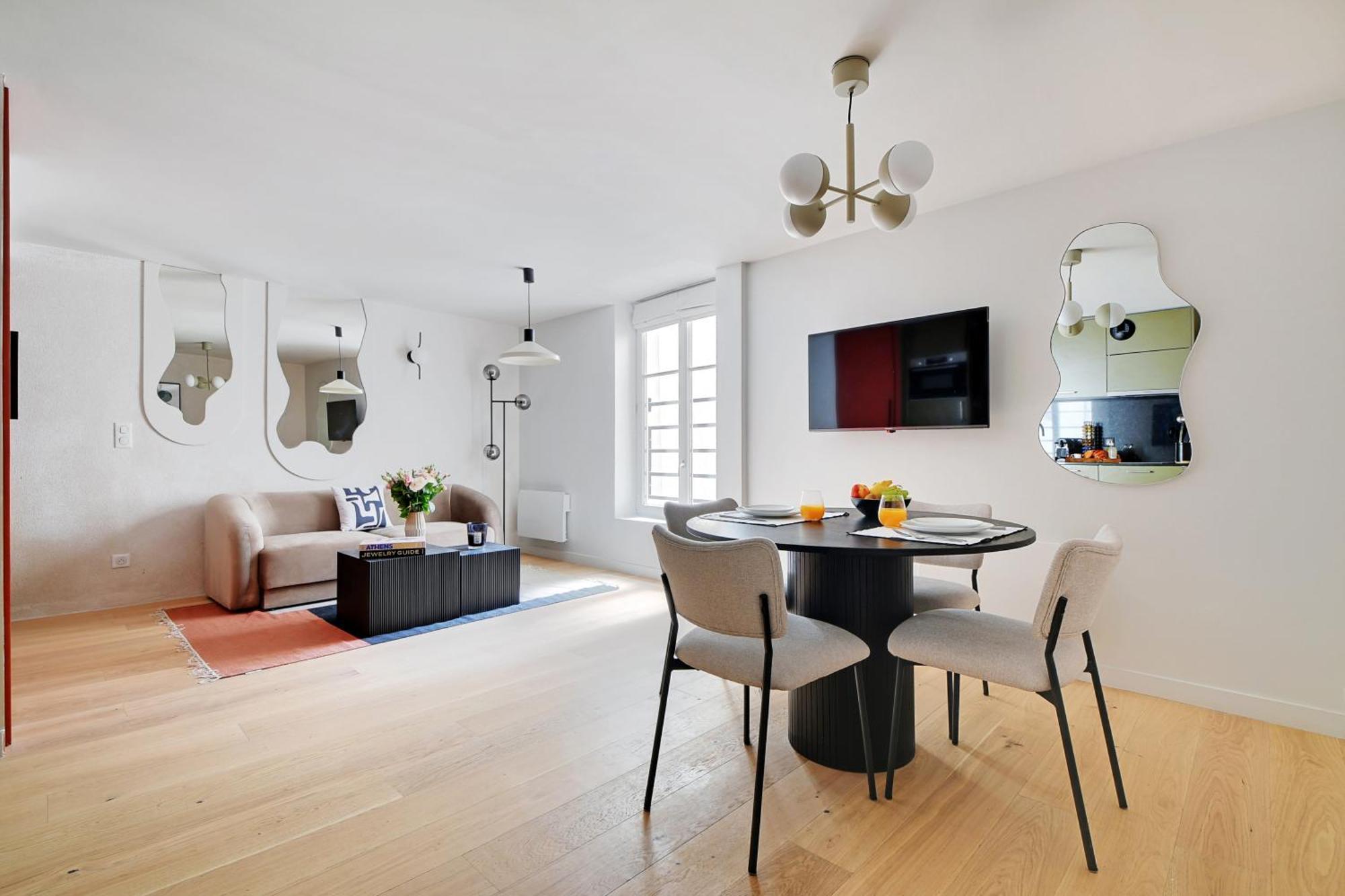 Sereners Apartments In Montorgueil - Rue Saint-Denis Париж Экстерьер фото